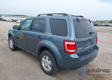 2010 Ford Escape Xlt z USA, uszkodzony, nr VIN 1FMCU0DG6AKC49378